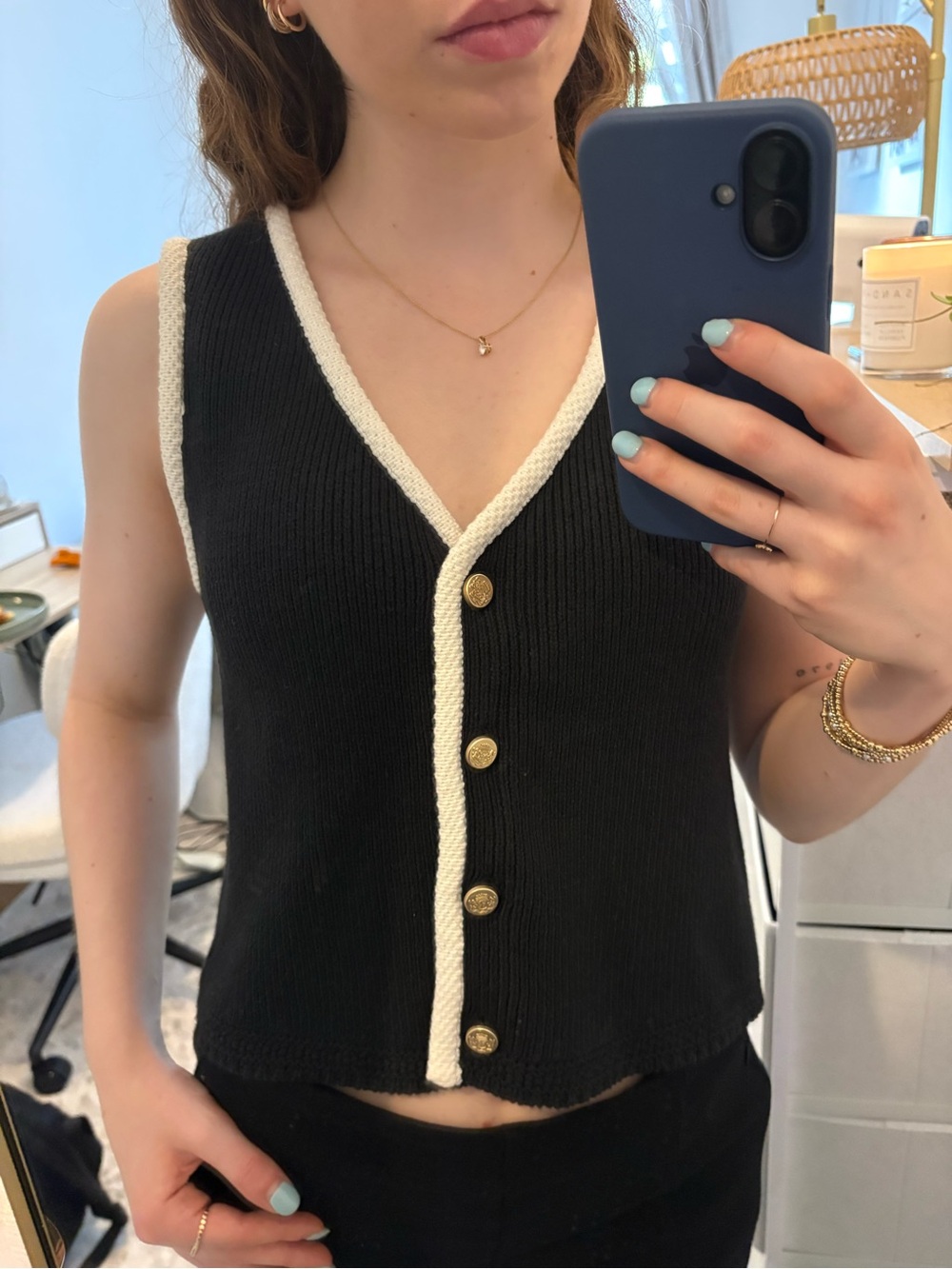 Abercrombie Black/White Knit Vest
